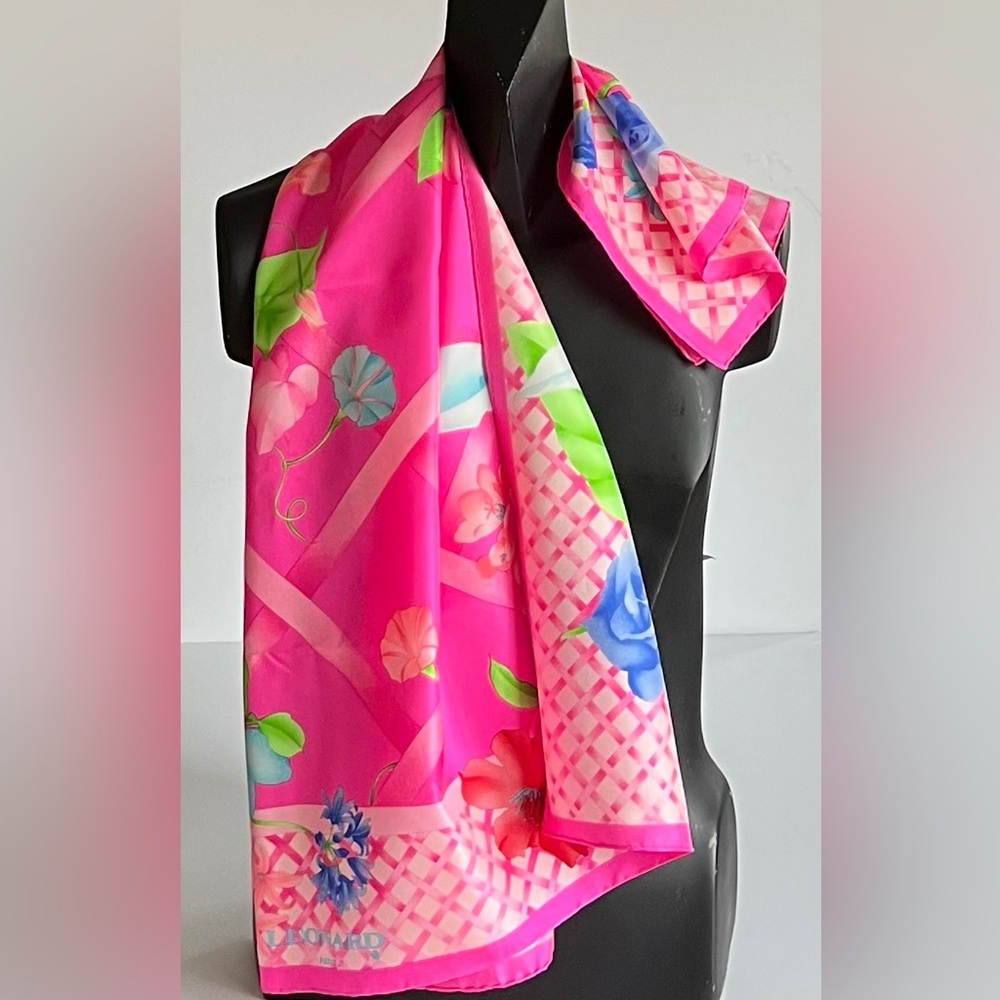 COPY - Stunning Vintage Leonard Paris Silk Scarf